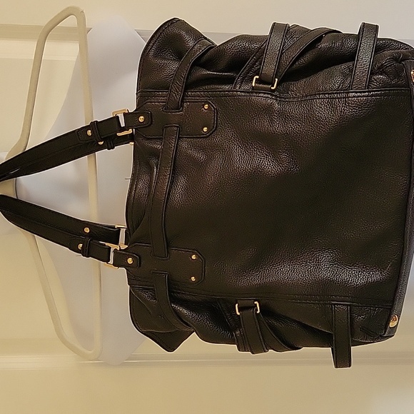 Michael Kors Purse - Picture 4 of 8